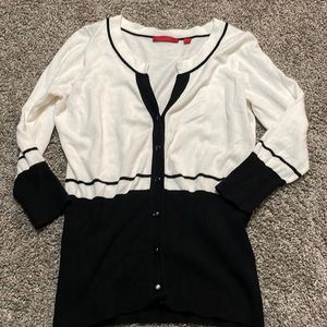 Red Women’s Small black and white button up‎ sweater V neck